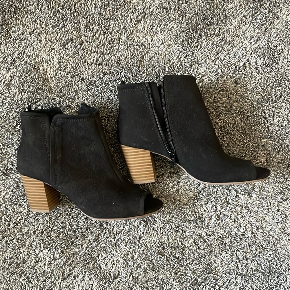 Old Navy - black booties - size 7 - like new - only worn once very briefly